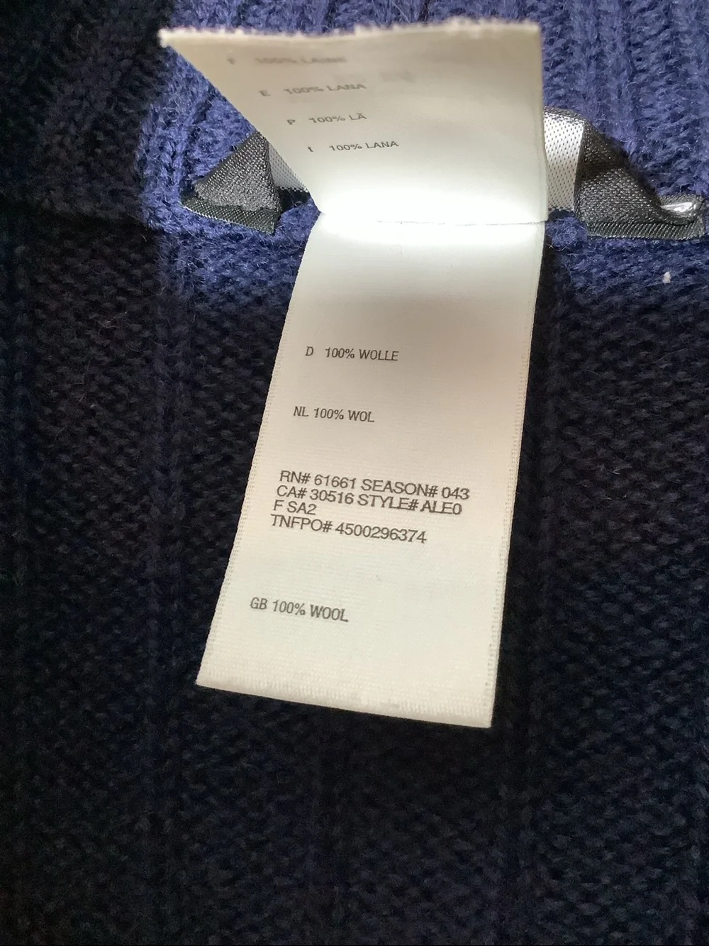 North Face 100% wool navy with gray stripes 1/4-zip sweater, size medium